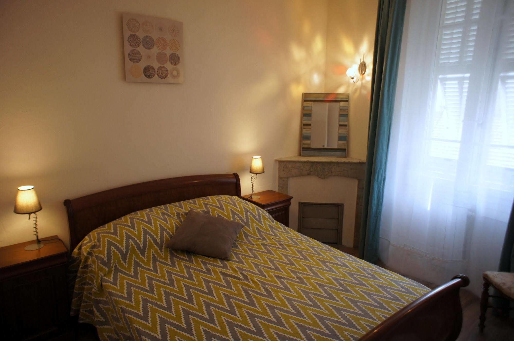 Zeperfectplace - Vieux Nice Garibaldi 3 Chambres Dış mekan fotoğraf